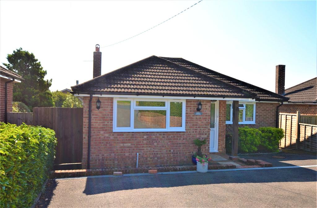 The Bungalows, Framfield, Uckfield, TN22 2 bed bungalow £395,000