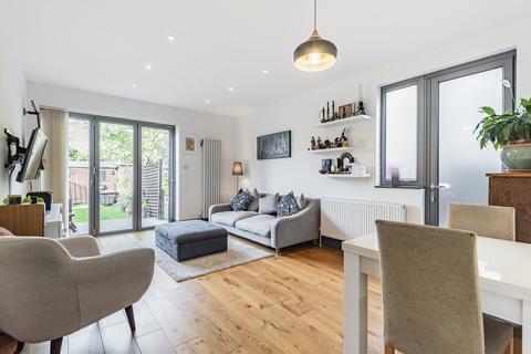 2 bedroom apartment for sale, Waldron Road, London