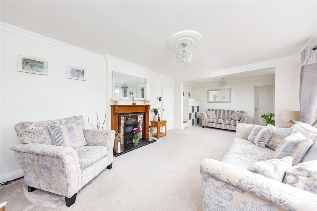 Chignal Road, Chelmsford, Essex, CM1 4 bed detached house £675,000