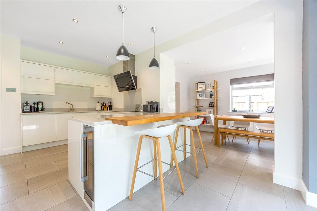 Ashmere Avenue, Beckenham, BR3 5 bed detached house