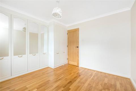 8 Farnborough Crescent, Bromley, BR2 7DL
