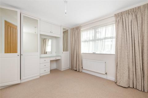 8 Farnborough Crescent, Bromley, BR2 7DL