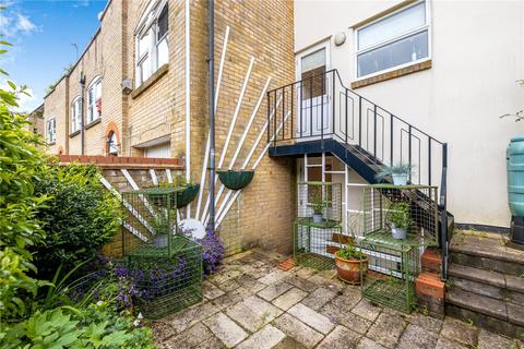 8 Farnborough Crescent, Bromley, BR2 7DL