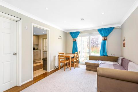18 Fontwell Drive, Bromley, BR2 8AB