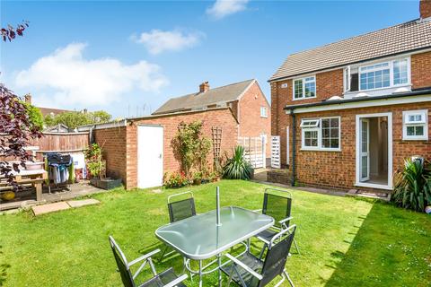 18 Fontwell Drive, Bromley, BR2 8AB