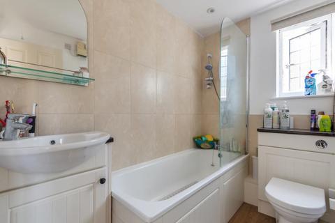 11 Coxmoor Close, Kingham, Chipping Norton, OX7 6TU