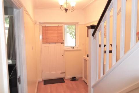 3 bedroom semi-detached house to rent, Montpellier Rise