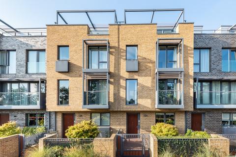 5 bedroom terraced house for sale - Tizzard Grove London SE3