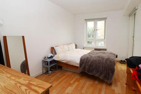 1 bedroom flat to rent, Charteris Road, London