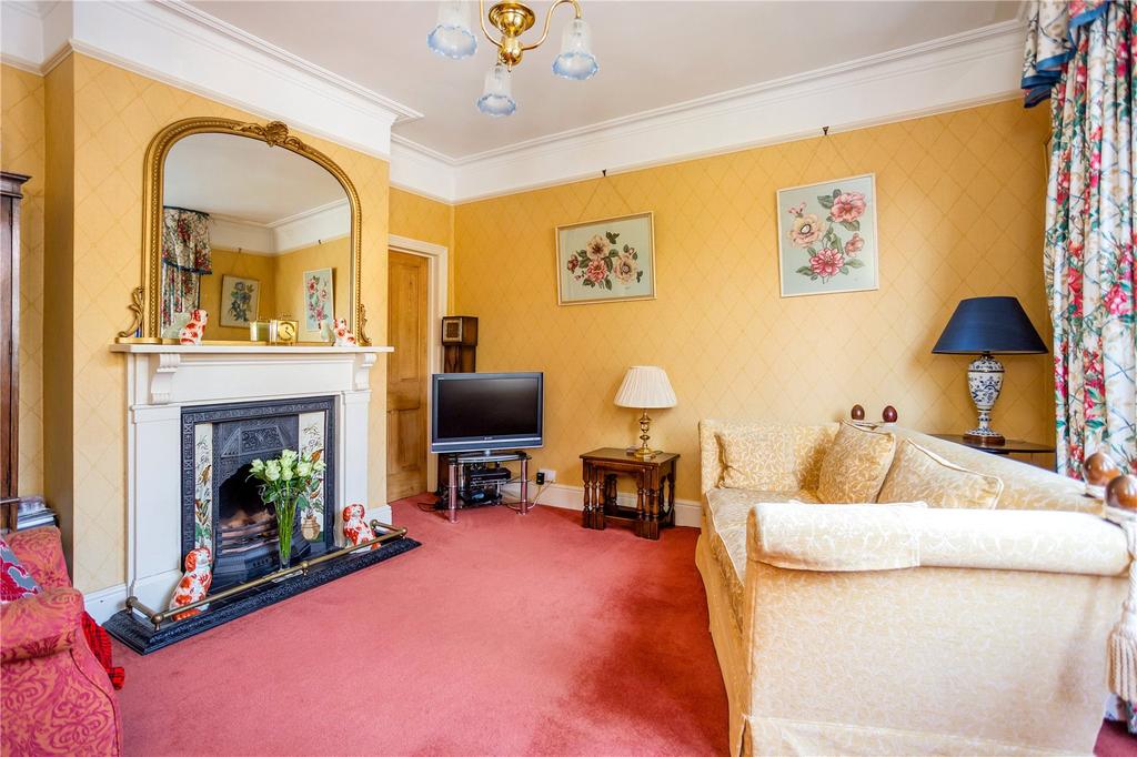 St. Marks Road, HenleyonThames, Oxfordshire, RG9 5 bed semidetached