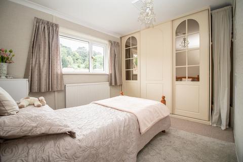 31 Castle View, Tongwynlais, Cardiff, CF15 7LY