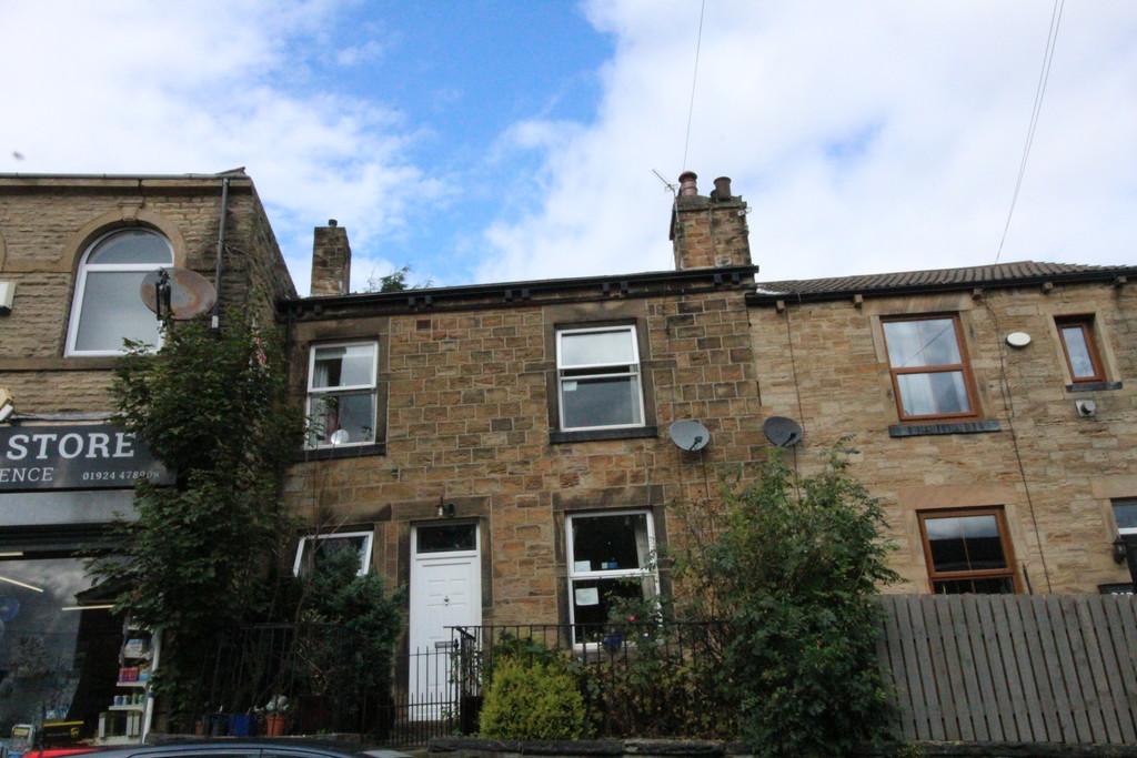 Leeds Road, Birstall 2 bed terraced house £135,000