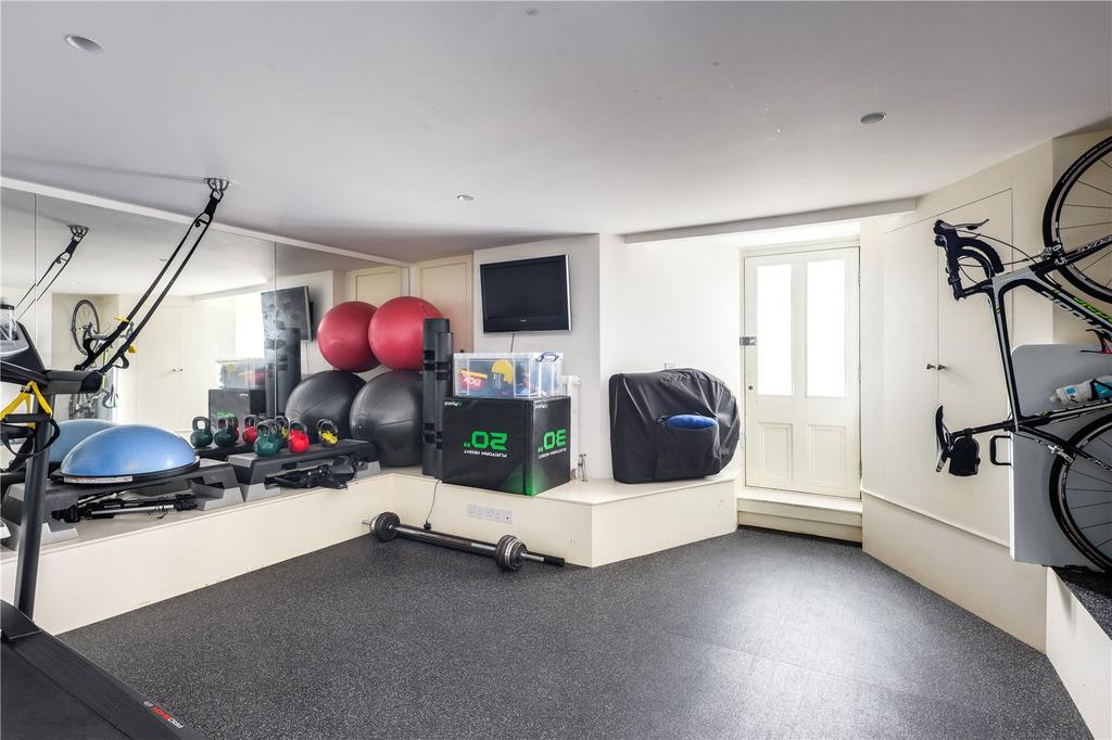 Bedroom 4/Playroom