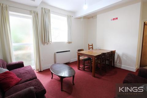 7 bedroom terraced house to rent - Shakespeare Avenue, Southampton