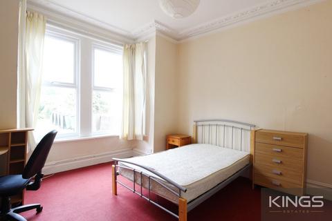 6 bedroom terraced house to rent, Shakespeare Avenue, Southampton