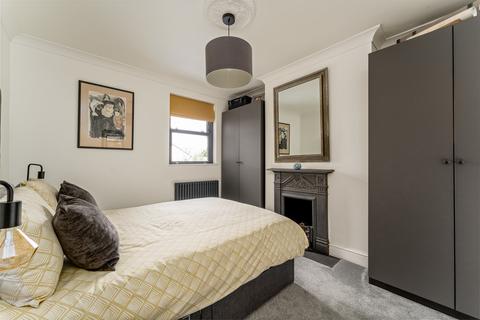 37 Wellesley Road, London, E11 2HG