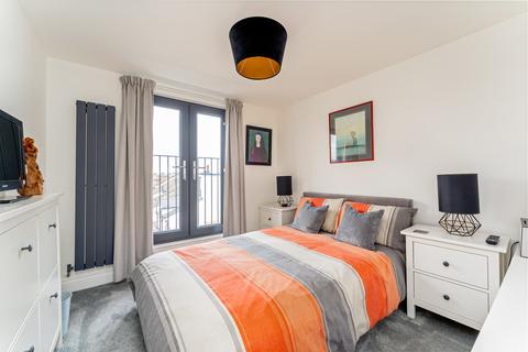 37 Wellesley Road, London, E11 2HG