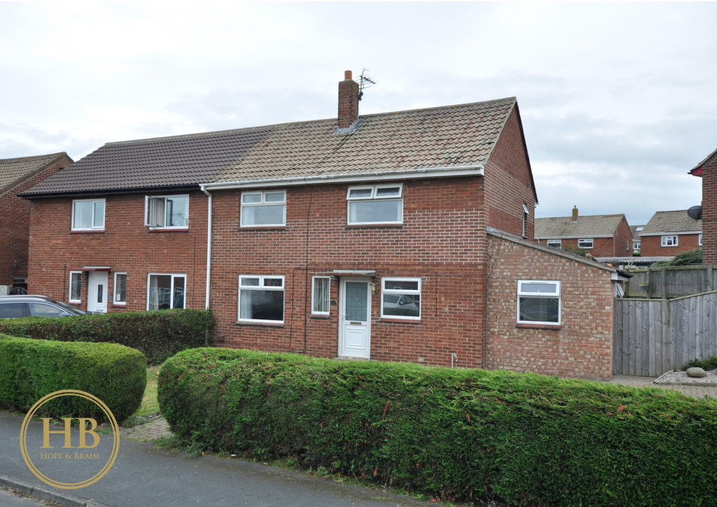 35 Derwent Road, Whitby 3 bed semidetached house £245,000