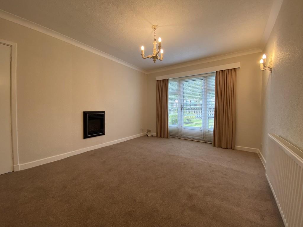 Knox Grove, Harrogate, HG1 3JH 2 bed semidetached bungalow £850 pcm