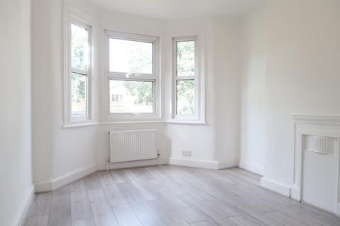 4 bedroom terraced house to rent, Elmhurst Road, London N17