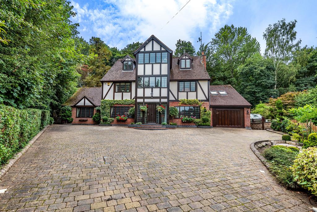 58 Brookside Road 5 bed detached house £950,000
