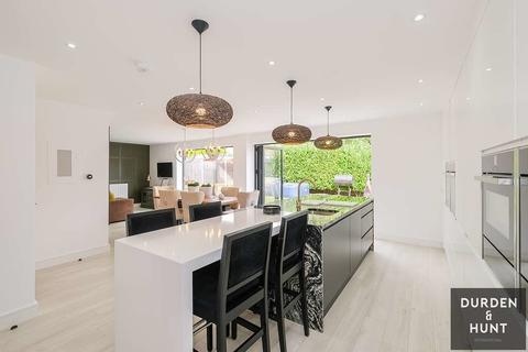9 Glebe Road, Ongar, CM5 9HW