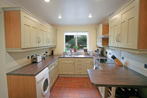 2 School Gardens, Broadwell, Moreton-in-marsh, GL56 0TF
