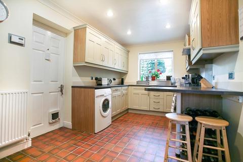 2 School Gardens, Broadwell, Moreton-in-marsh, GL56 0TF