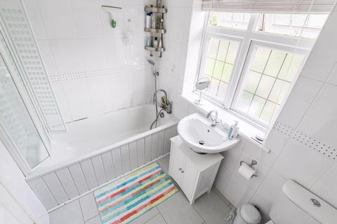 6 Brookdale Road, Bexley, DA5 1RB