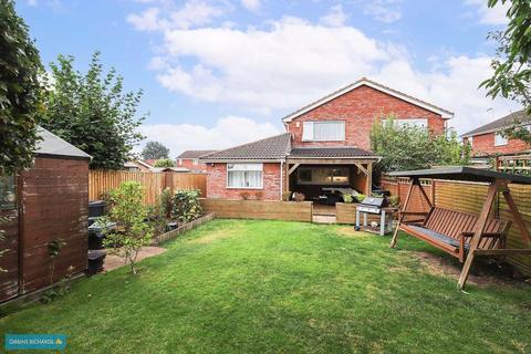 2 Sutherland Close, Taunton, TA1 4LE