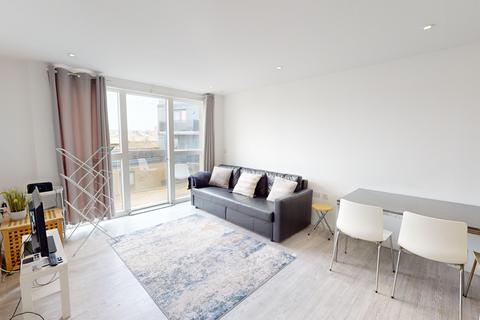 2 bedroom apartment to rent, Fleet Street