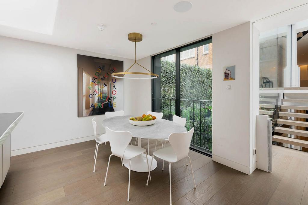 Breakfast Room