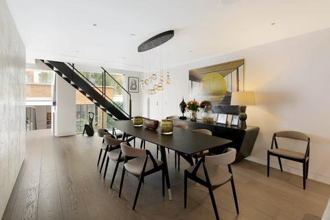 4 bedroom terraced house for sale, Abingdon Road, Kensington, London