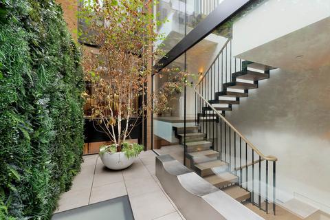 4 bedroom terraced house for sale, Abingdon Road, Kensington, London