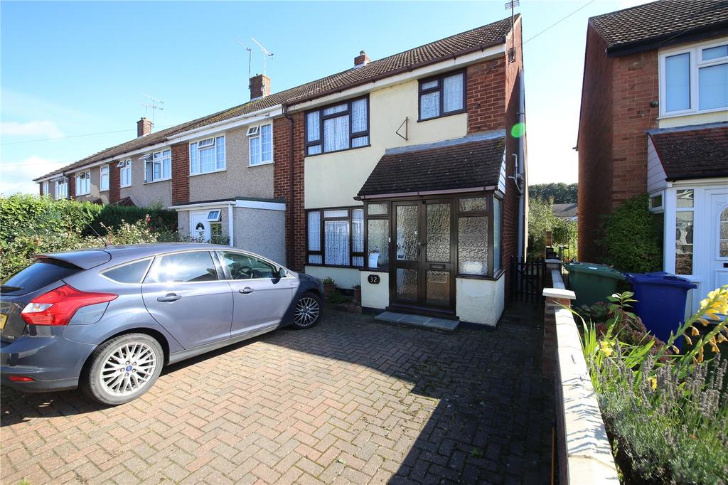 Kingsman Road, StanfordleHope, SS17 3 bed end of terrace house £365,000