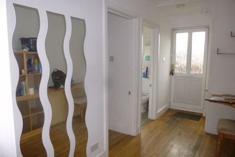 undefined, Uxbridge Road, Hayes