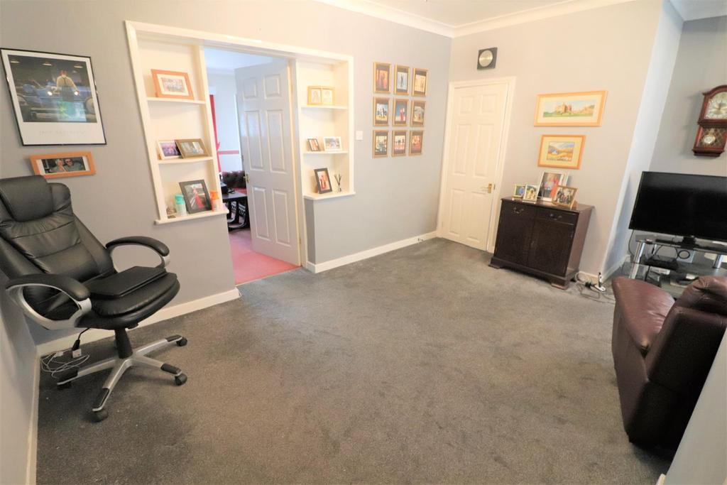 Additional reception room