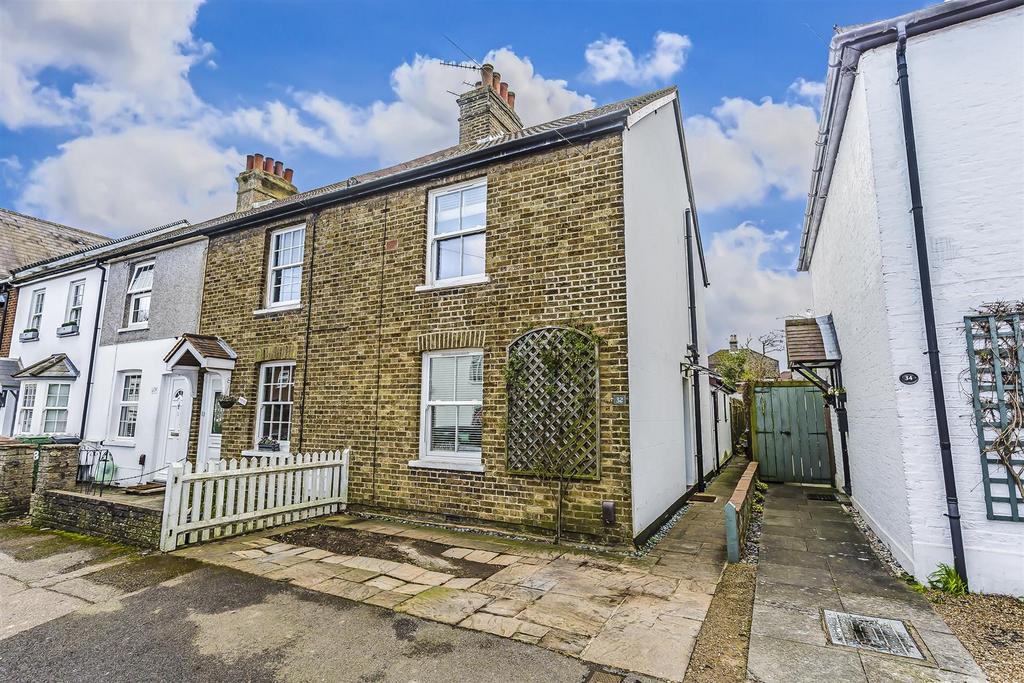 Diceland Road, Banstead 3 bed end of terrace house £525,000
