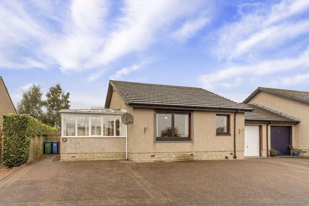 Watts Gardens, Cupar, Fife 2 bed detached bungalow £185,000