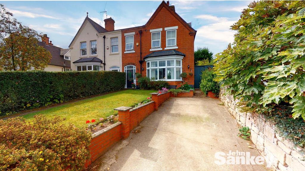 King Edward Avenue, Mansfield 4 bed semidetached house £385,000