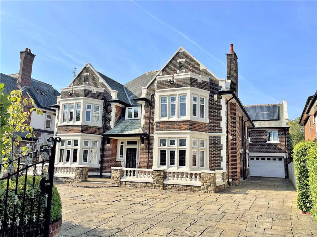 North Park Drive, Blackpool 4 bed detached house £895,000
