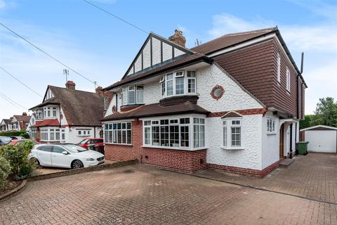 40 Clandon Close, Epsom, KT17 2NH