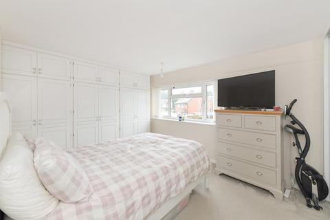 10 Carnarvon Drive, Burton Joyce, Nottingham, NG14 5ER