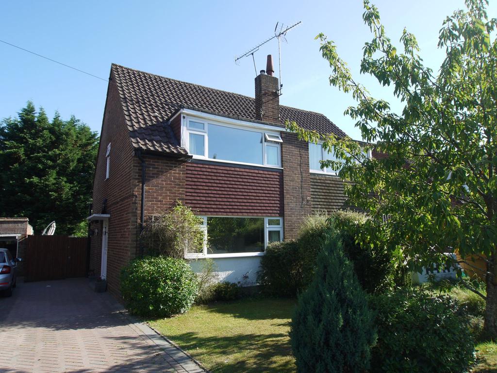 Robyns Way, Sevenoaks, TN13 3 bed semidetached house £595,000