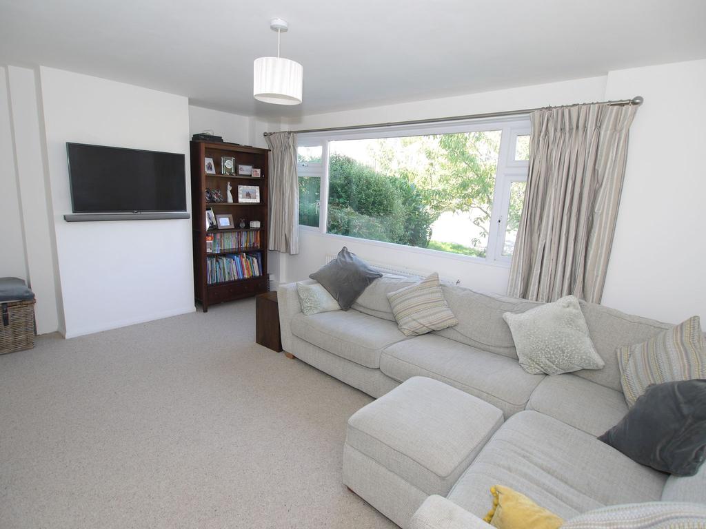 Robyns Way, Sevenoaks, TN13 3 bed semidetached house £595,000