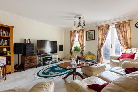 8 Lytchet Road, Bromley, BR1 4DU