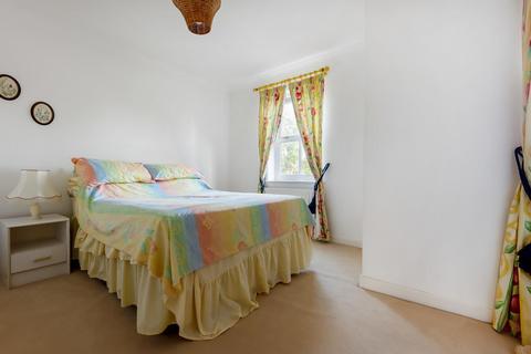 8 Lytchet Road, Bromley, BR1 4DU
