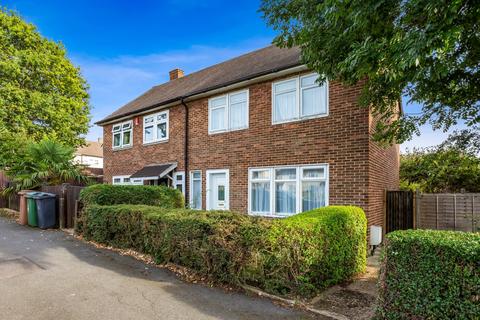102 Withy Mead, London, E4 6JW