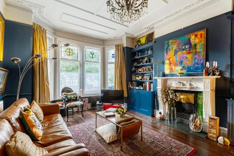 11 Braxted Park, London, SW16 3DW