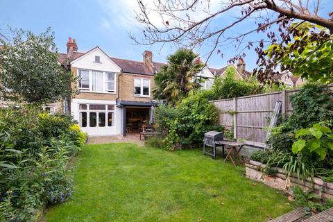 11 Braxted Park, London, SW16 3DW